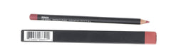 MAC Lápiz delineador de labios Dervish acabado definido para uso diario.
