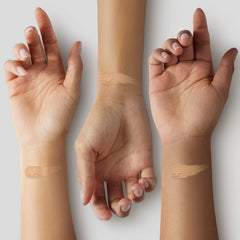 MAC Studio Fix Polvo Base NC40 ofrece acabado natural y duradero.