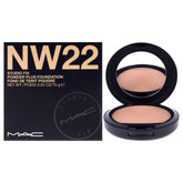 MAC Studio Fix Poudre : texture matte pour un fini velouté et contrôle de la brillance.