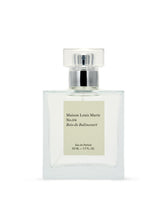 Maison Louis Marie No04 Bois de Balincourt, frasco de perfume con aroma amaderado cálido.
