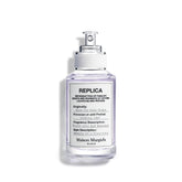 Maison Margiela Replica When the Rain Stops, botella minimalista para uso diario y frescura duradera.