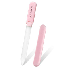 La lima Makartt de vidrio rosa ofrece un acabado suave para uñas naturales.