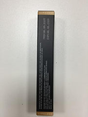 MAKI YIKA Lipstick application on lips demonstrates smooth glide