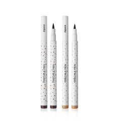 Marine Forest Freckle Pen ofrece dibujo natural de pecas para un acabado suave.
