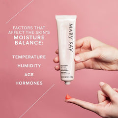Mary Kay Extra Emollient Night Cream con tapa: crema emoliente para uso nocturno.