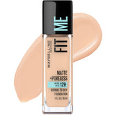 Maybelline Fit Me: botella vertida, fondo mate sin poros para piel natural.