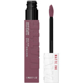 Maybelline Matte Ink: aplicador en flecha para trazos precisos.