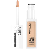 Maybelline Super Stay Concealer con aplicador Comfort-curve para aplicación suave y cobertura uniforme.