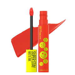 MAYBELLINE Super Stay Matte Ink, aplicador flecha preciso para delineado todo el día.