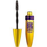 Maybelline Volumen Express Colosal Waterproof, aplicador Big Shot, brinda volumen inmediato.