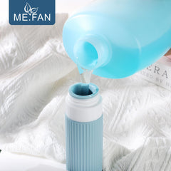 Dispensador portátil ME.FAN con etiquetas para diferenciar líquidos.