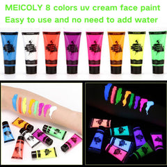 Delineador neon MEICOLY Glow que brilla bajo luz UV y se aplica con suavidad.