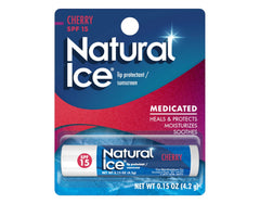 Mentholatum Natural Ice Cherry SPF 15, aplicación suave para labios secos durante actividades al aire libre