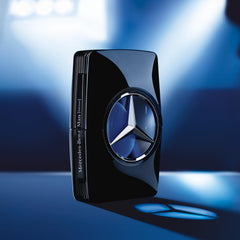 Mercedes-Benz Man Intense: primer plano del frasco para la noche
