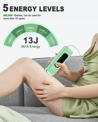 Aplicación de MEUKPE IPL en la pierna para uso en todo el cuerpo.