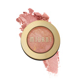 Milani Baked Blush Berry Amore, aplicación suave para un rubor natural en las mejillas.