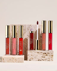 Milani Stay Put Labial resistente a la transferencia para fiestas y jornadas.