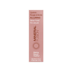 Labial Mineral Fusion Alluring, cobertura duradera que realza el aspecto sin resecar los labios.