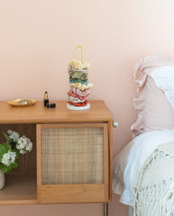 Mkono columna dorada para coleteros del cabello, uso diario y decoración elegante.