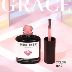 Modelones aplicación con pincel ancho facilita cobertura uniforme