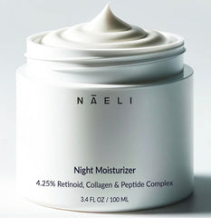 NAELI Crema de Retinol Noche, botella destacada, favorece textura suave y tono más uniforme.
