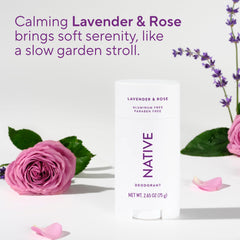 Desodorante Native lavanda-rosa con etiqueta clara, confianza en ingredientes naturales.
