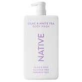 Native gel ducha sin sulfatos, botella vertiendo, limpieza suave para la piel.