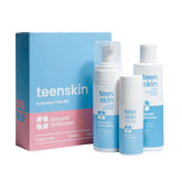 Natural Outcome Teen Skin Kit 3 Pasos: caja frontal para rutina diaria de cuidado juvenil.