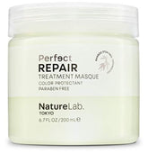 NatureLab.TOKYO Perfect Repair Mascarilla envase elegante para cuidado capilar.