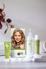 Resultados suaves y duraderos con Naturtint 8N para cabello sano.