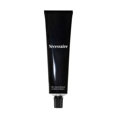 Nécessaire Hand Retinol, bote; cuidado de manos con retinol suave.