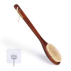Cepillo NENO CICI con cerdas suaves para exfoliar la piel suavemente.