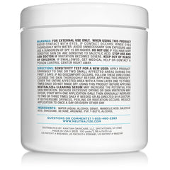 Texture double-face des lingettes Neutralyze pour exfolier en douceur