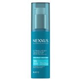 Nexxus Ultralight Smooth Frizz Defy Serum, botella, muestra control del encrespamiento sin pesadez.