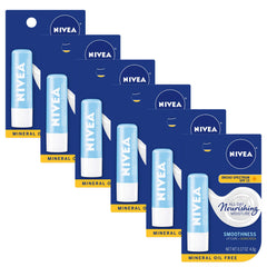 NIVEA cuidado labial suave SPF15 barra 01 para hidratación diaria