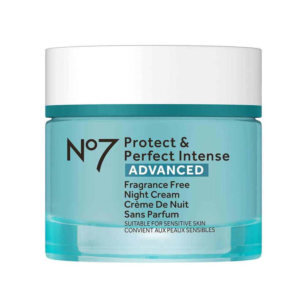 No7 Protect & Perfect crema nocturna sin fragancia en bote, adecuada para piel sensible.