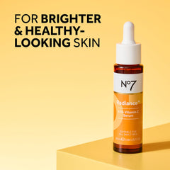 No7 Radiance+ Serum: textura gel ligera para absorción rápida