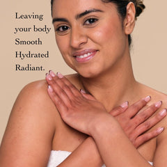 Nopalera textura exfoliante cactus mandarina, revela piel suave y radiante tras la ducha.
