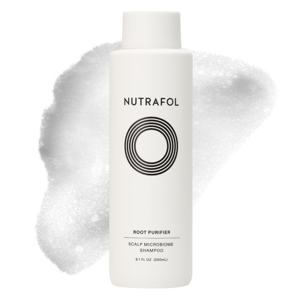 Nutrafol Shampoo: botella vertido, limpieza suave que favorece cabello más voluminoso