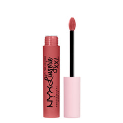 NYX Lip Lingerie XXL Matte Peach Pink muestra tono suave para labios definidos.