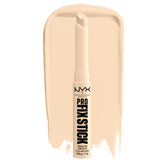 NYX PROFESSIONAL MAKEUP Corrector en Barra Pro Fix, empaque compacto para retoques precisos.