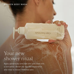 Oak Essentials Awaken Body Wash espuma cremosa que limpia suavemente