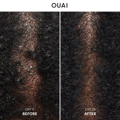 OUAI Champú Anticaspa aplicado con la mano para una cobertura suave y uniforme.