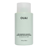 OUAI Champú Anticaspa en botella frontal para cuero cabelludo más saludable y menos descamación.
