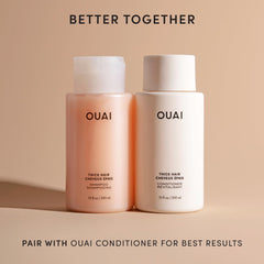 Shampooing OUAI: racine guimauve pour démêler facilement.