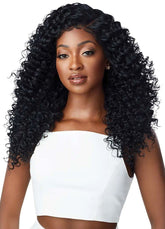 Outre Dominica 13x6 lace front, color 1B, apariencia natural de la línea capilar.