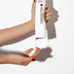 Paul Mitchell Extra-Body Acondicionador con dispensador, aplicación uniforme para un peinado sencillo