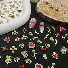 Pizadix adorno 3D cereza-dorada para uñas, añade acento brillante.