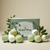 Plantful bombe de bain dans la main, hydratation nourrissante et parfum subtil.