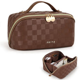 Prite bolso maquillaje a cuadros marrón, exterior resistente para viajes y uso diario.
